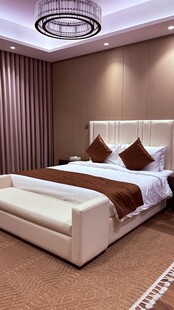 现代轻奢酒店大床房