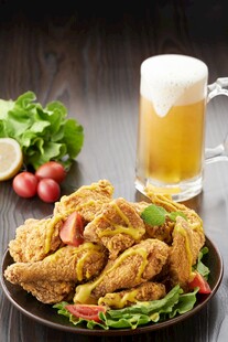 炸鸡配啤酒美食组合