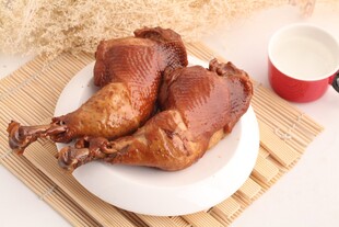 酱卤香熏大鸡腿
