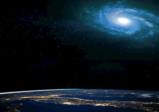 太空俯瞰地球与星云