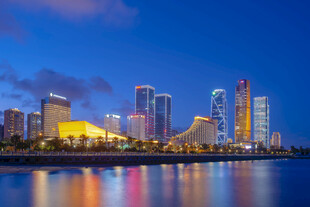 城市滨水夜景风光
