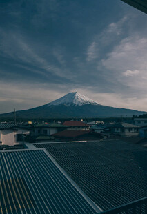 暮色富士山远景