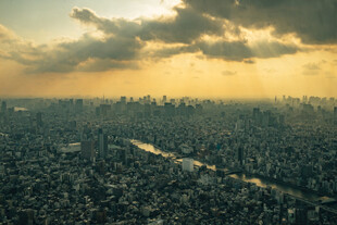 日落时分城市全景