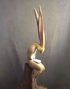 长耳兔木雕摆件