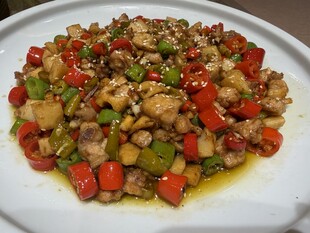 香辣双椒炒兔
