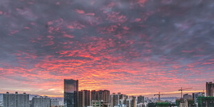 城市黄昏晚霞美景