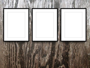 木纹墙三联空白画框