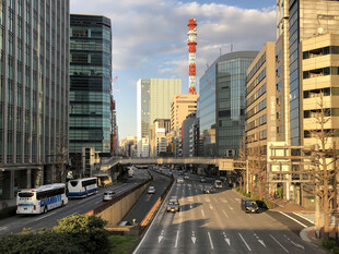 城市中心道路街景