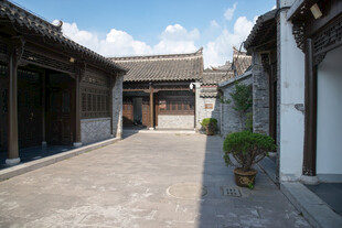 中式传统古建庭院
