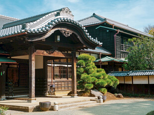 日式传统古建庭院