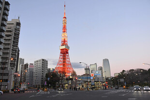东京塔城市黄昏街景