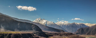 高原雪山壮丽风光