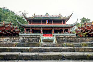 中式传统古建大殿