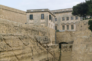 古老石砌欧式古堡建筑