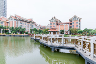 湖畔滨水长廊景观