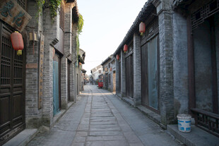 中式古巷老街街景