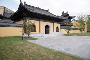 中式古寺建筑外景