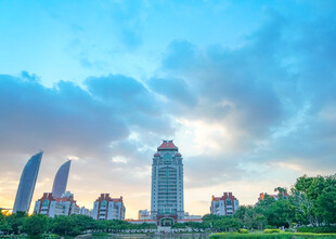 厦门城市黄昏天际线