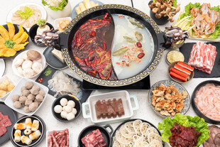 丰盛鸳鸯火锅食材