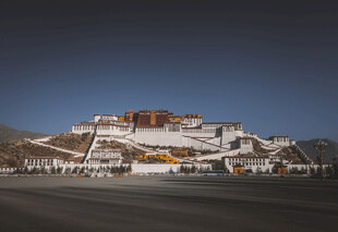 布达拉宫全景风光