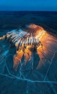 火山口