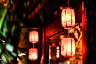 古街夜景红灯笼