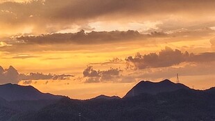 日落远山黄昏美景
