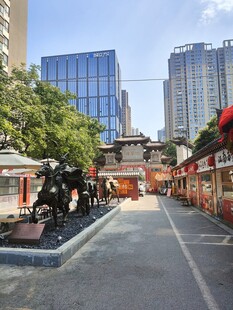 城市仿古商业街街景