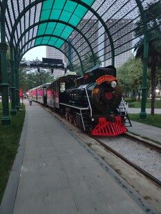 廊下复古观光小火车