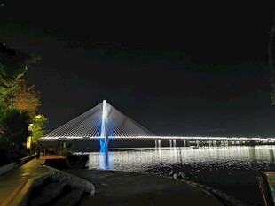 吊桥夜景