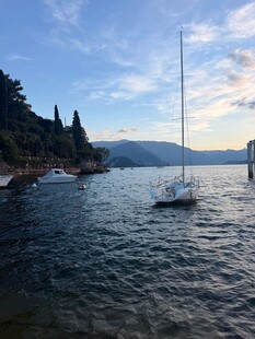 日暮湖湾帆船风光