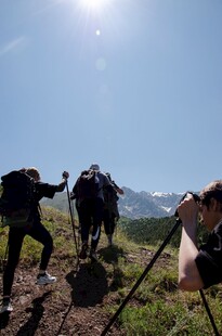 户外登山徒步活动