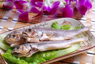 清蒸白鱼家常美食