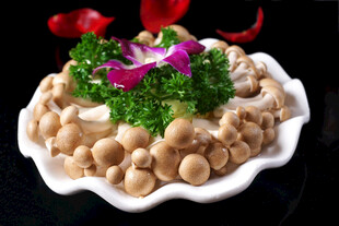 鲜菌菇火锅配菜