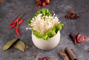 鲜金针菇火锅配菜