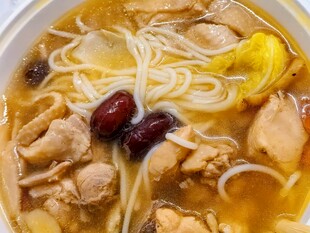 滋补菌菇鸡汤