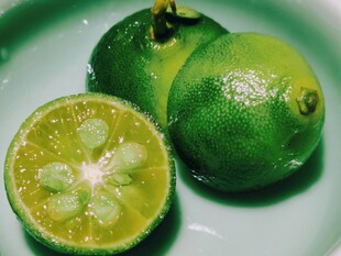 新鲜青柠