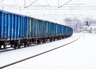 雪地货运列车