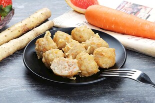 香酥炸藕丸美食摆盘