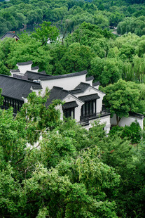 林间徽派中式宅院