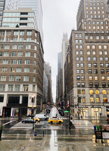 纽约雨天城市街景