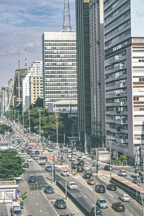 都市中心繁忙街景