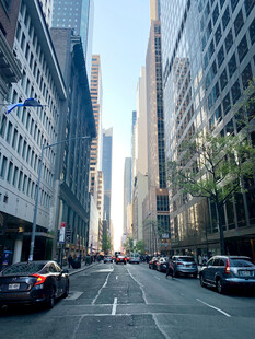 都市中心街道街景