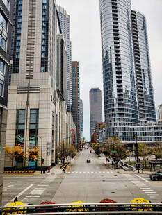 现代都市高楼街景