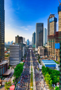 都市核心商务区街景