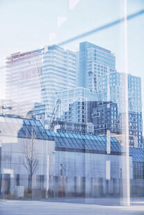 朦胧城市建筑景观