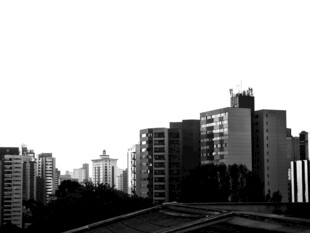 黑白城市建筑群远景