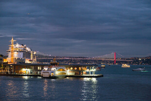 暮色海港夜景