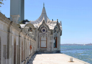 海边异域古建风光