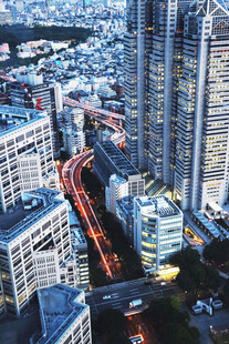 都市黄昏高楼建筑群